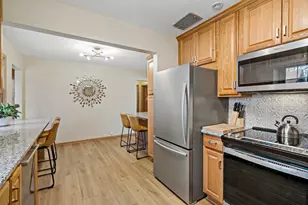 993 Hyacinth Ave E, Saint Paul, MN 55106 - Photo 18