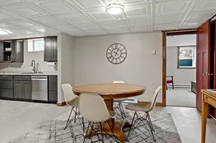 993 Hyacinth Ave E, Saint Paul, MN 55106 - Photo 36