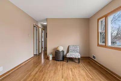 1461 Grandview Avenue E, Maplewood, MN 55109 - Photo 8