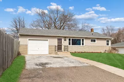 1461 Grandview Avenue E, Maplewood, MN 55109 - Photo 2