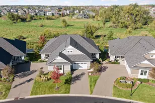 6165 Garland Ln N, Plymouth, MN 55446 - Photo 2
