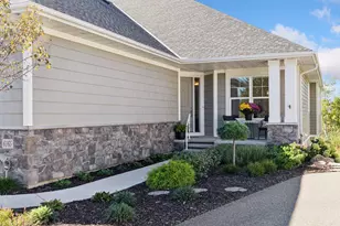 6165 Garland Ln N, Plymouth, MN 55446 - Photo 8