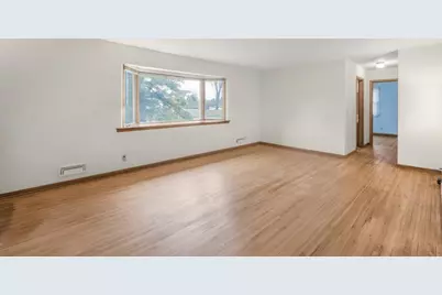 9009 Russell Avenue S, Bloomington, MN 55431 - Photo 4