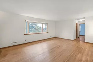 9009 Russell Ave S, Bloomington, MN 55431 - Photo 4