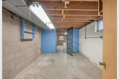 9009 Russell Avenue S, Bloomington, MN 55431 - Photo 22