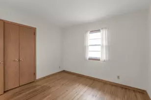 9009 Russell Ave S, Bloomington, MN 55431 - Photo 14