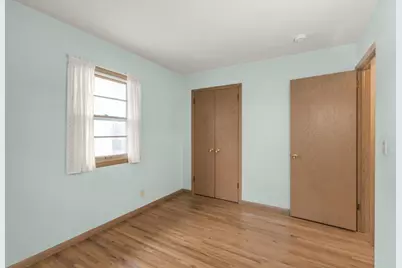 9009 Russell Avenue S, Bloomington, MN 55431 - Photo 12