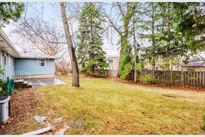 9009 Russell Avenue S, Bloomington, MN 55431 - Photo 28