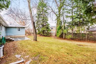 9009 Russell Ave S, Bloomington, MN 55431 - Photo 28