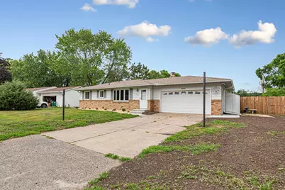 2033 Bluestone Lane, Eagan, MN 55122 - Photo 4