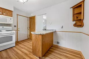 2033 Bluestone Ln, Eagan, MN 55122 - Photo 20