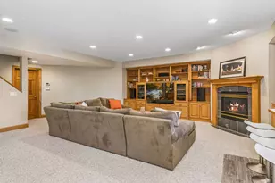 3717 Fairway Point, Woodbury, MN 55125 - Photo 68
