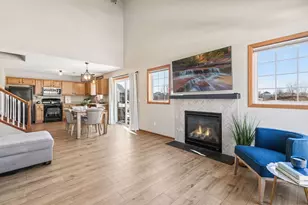 16369 Elm Creek Ln, Lakeville, MN 55044 - Photo 4