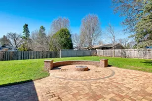 2881 Kent St, Roseville, MN 55113 - Photo 26