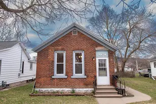 469 E 7th St, Winona, MN 55987 - Photo 2