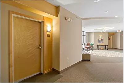 2405 39th Avenue NE #401, Saint Paul, MN 55421 - Photo 2