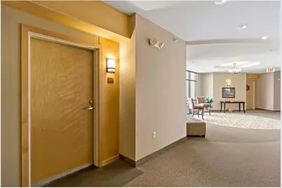 2405 39th Avenue NE #401, Saint Paul, MN 55421 - Photo 2