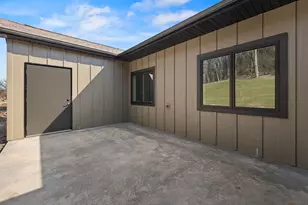 1060 Legend Ln, River Falls, WI 54022 - Photo 20