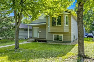 1077 26th Ave SE, Minneapolis, MN 55414 - Photo 1