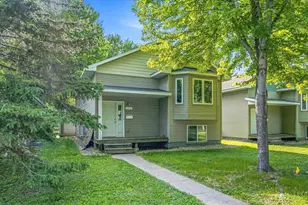 1077 26th Ave SE, Minneapolis, MN 55414 - Photo 4