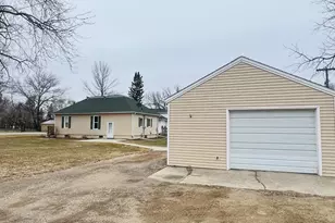 508 S Main St, Chokio, MN 56221 - Photo 2