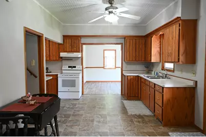 111 E Elm Avenue, Upsala, MN 56384 - Photo 4