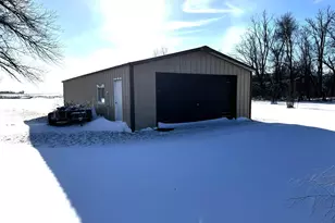 801 Troendle St SE, Mapleton, MN 56065 - Photo 28