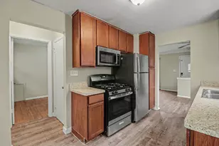 875 Iroquois Ave, Saint Paul, MN 55119 - Photo 8