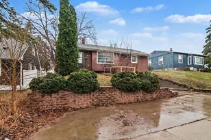 875 Iroquois Ave, Saint Paul, MN 55119 - Photo 2