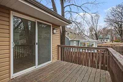 866 Wheeler Street N, Saint Paul, MN 55104 - Photo 18