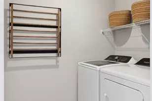 4806 Airlake Dr, Woodbury, MN 55129 - Photo 12