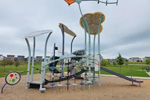 4806 Airlake Dr, Woodbury, MN 55129 - Photo 18