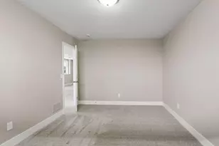 4742 Lawndale Ct N, Plymouth, MN 55446 - Photo 36