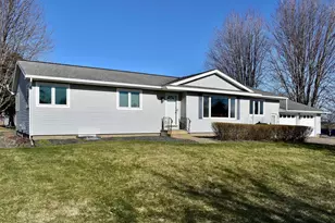 87 Chapel Dr, Altura, MN 55910 - Photo 1