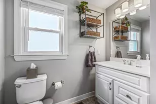 204 20th Ave N, Hopkins, MN 55343 - Photo 10