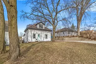 204 20th Ave N, Hopkins, MN 55343 - Photo 14