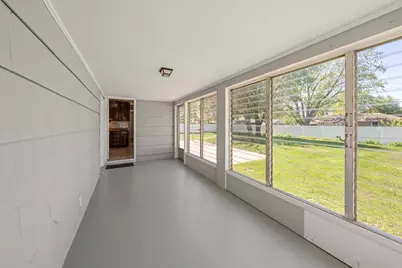 9230 Portland Avenue S, Bloomington, MN 55420 - Photo 8