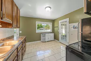 9230 Portland Ave S, Bloomington, MN 55420 - Photo 18