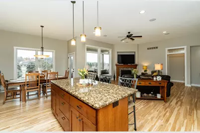 3915 Berkshire Road SW, Rochester, MN 55902 - Photo 6