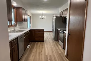 703 S 3rd St, Ellendale, MN 56026 - Photo 14