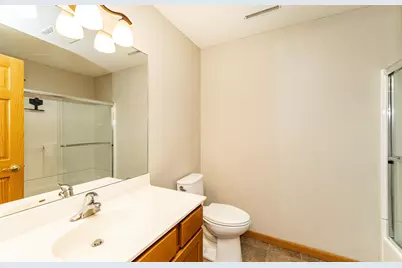 2827 Oakview Drive NE, Rochester, MN 55906 - Photo 36