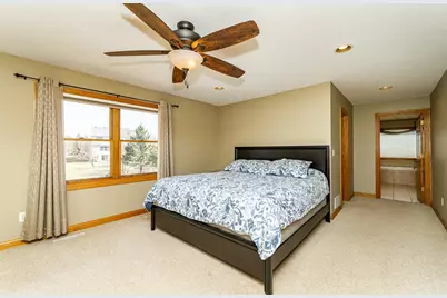 2827 Oakview Drive NE, Rochester, MN 55906 - Photo 22