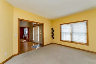 2827 Oakview Dr NE, Rochester, MN 55906 - Photo 16