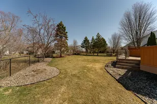 2827 Oakview Dr NE, Rochester, MN 55906 - Photo 40