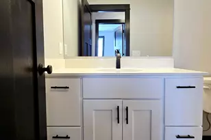 641 Third St E, Gaylord, MN 55334 - Photo 16