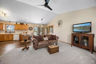 1274 Sunburst Way SE, Hutchinson, MN 55350 - Photo 12