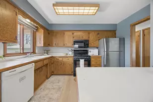 511 8th St NW, Elk River, MN 55330 - Photo 12