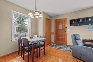 8206 Aldrich Ave S, Bloomington, MN 55420 - Photo 2