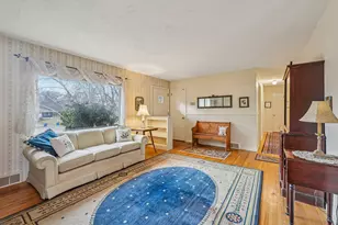 2639 Cedar Crest Rd E, Minnetonka, MN 55305 - Photo 6