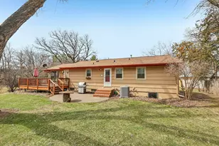 2639 Cedar Crest Rd E, Minnetonka, MN 55305 - Photo 42